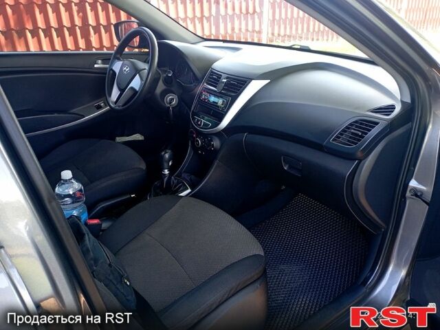 Сірий Хендай Акцент, об'ємом двигуна 1.4 л та пробігом 173 тис. км за 6300 $, фото 1 на Automoto.ua