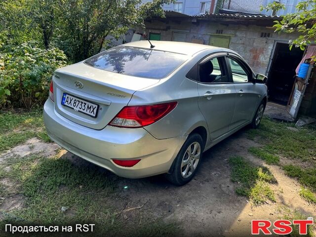 Серый Хендай Акцент, объемом двигателя 1.4 л и пробегом 290 тыс. км за 4600 $, фото 2 на Automoto.ua