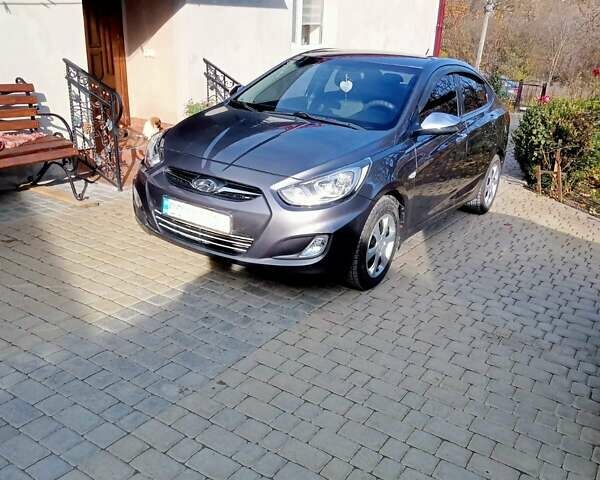Сірий Хендай Акцент, об'ємом двигуна 1.4 л та пробігом 104 тис. км за 7500 $, фото 2 на Automoto.ua