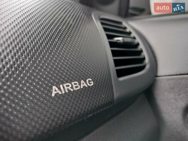 Серый Хендай Акцент, объемом двигателя 1.4 л и пробегом 175 тыс. км за 7500 $, фото 32 на Automoto.ua