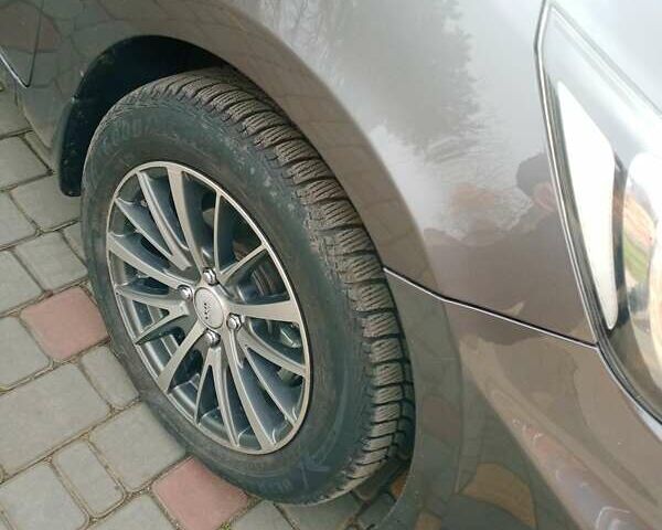 Серый Хендай Акцент, объемом двигателя 1.4 л и пробегом 163 тыс. км за 6700 $, фото 4 на Automoto.ua