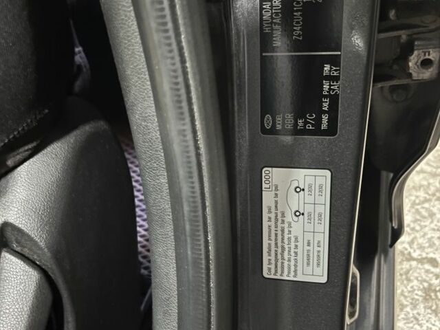 Сірий Хендай Акцент, об'ємом двигуна 1.4 л та пробігом 180 тис. км за 6100 $, фото 4 на Automoto.ua