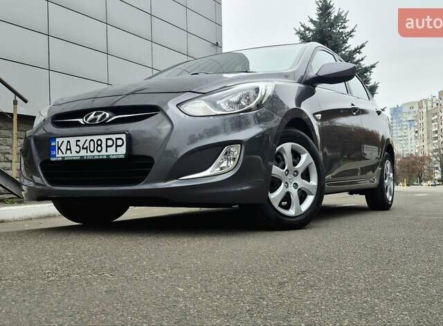 Серый Хендай Акцент, объемом двигателя 1.6 л и пробегом 90 тыс. км за 9650 $, фото 72 на Automoto.ua