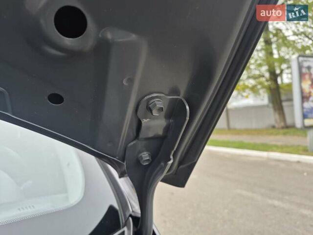 Серый Хендай Акцент, объемом двигателя 1.6 л и пробегом 90 тыс. км за 9650 $, фото 67 на Automoto.ua