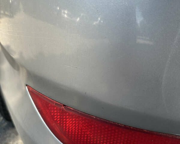 Серый Хендай Акцент, объемом двигателя 1.6 л и пробегом 195 тыс. км за 7500 $, фото 4 на Automoto.ua