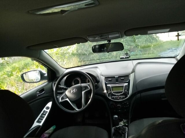 Хендай Акцент 2012 в Запорожье на Automoto.ua Серый Хендай Акцент, объемом двигателя 1.4 л и пробегом 163 тыс. км за 7200 $, фото 7 на Automoto.ua