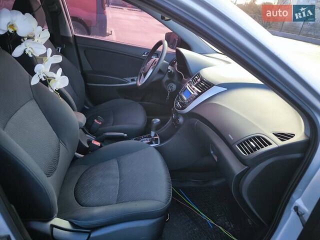 Серый Хендай Акцент, объемом двигателя 1.6 л и пробегом 152 тыс. км за 7699 $, фото 26 на Automoto.ua
