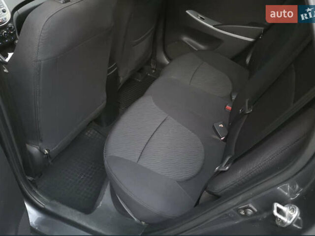 Серый Хендай Акцент, объемом двигателя 1.6 л и пробегом 104 тыс. км за 8300 $, фото 5 на Automoto.ua