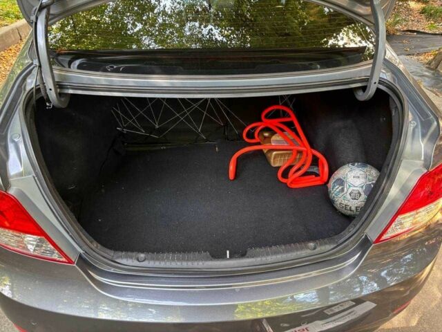 Сірий Хендай Акцент, об'ємом двигуна 1.6 л та пробігом 104 тис. км за 8300 $, фото 18 на Automoto.ua