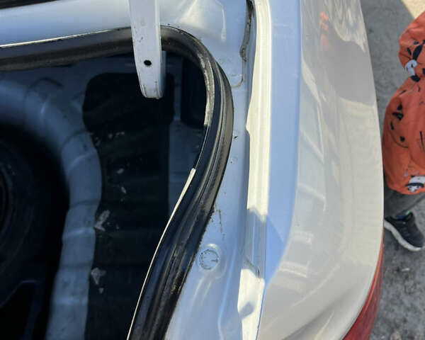 Сірий Хендай Акцент, об'ємом двигуна 1.4 л та пробігом 251 тис. км за 6200 $, фото 8 на Automoto.ua