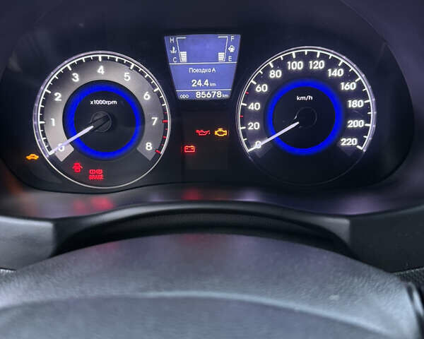 Сірий Хендай Акцент, об'ємом двигуна 1.4 л та пробігом 85 тис. км за 7500 $, фото 8 на Automoto.ua