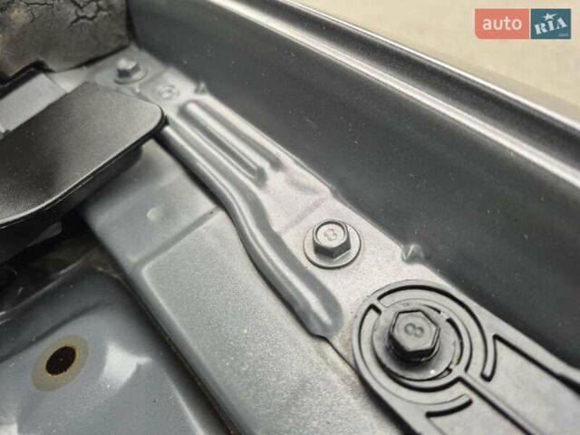 Серый Хендай Акцент, объемом двигателя 1.6 л и пробегом 90 тыс. км за 9650 $, фото 66 на Automoto.ua