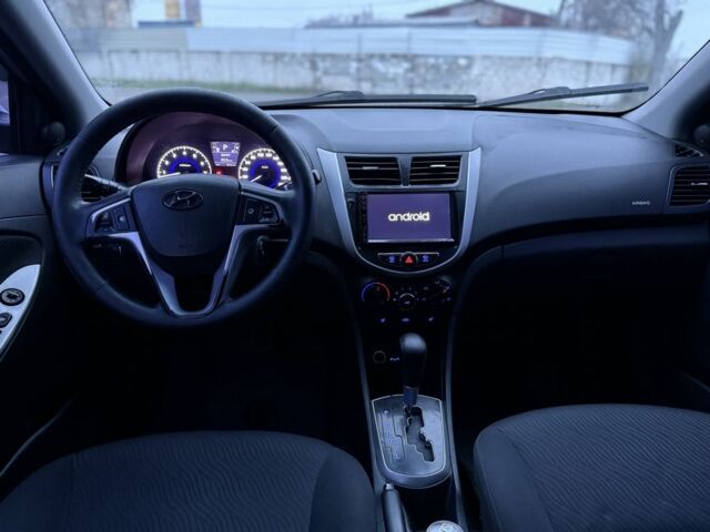 Сірий Хендай Акцент, об'ємом двигуна 1.6 л та пробігом 500 тис. км за 3099 $, фото 6 на Automoto.ua