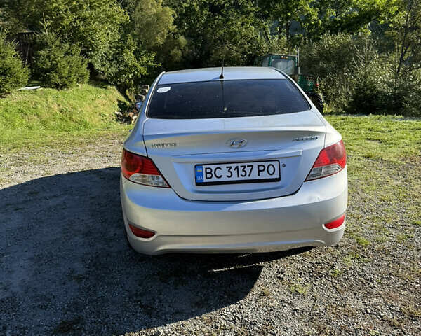 Сірий Хендай Акцент, об'ємом двигуна 1.4 л та пробігом 253 тис. км за 5250 $, фото 4 на Automoto.ua