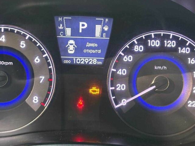 Сірий Хендай Акцент, об'ємом двигуна 1.6 л та пробігом 104 тис. км за 8300 $, фото 21 на Automoto.ua