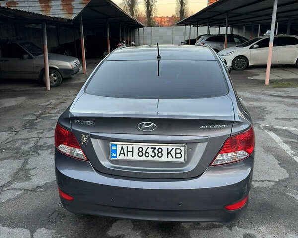 Сірий Хендай Акцент, об'ємом двигуна 1.4 л та пробігом 85 тис. км за 7500 $, фото 2 на Automoto.ua
