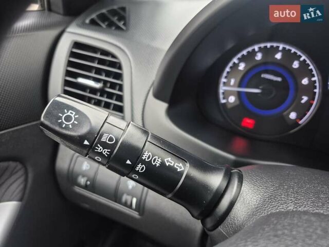 Серый Хендай Акцент, объемом двигателя 1.6 л и пробегом 90 тыс. км за 9650 $, фото 36 на Automoto.ua