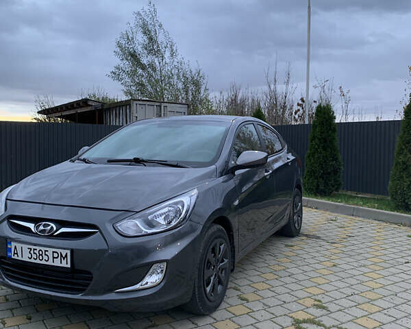 Серый Хендай Акцент, объемом двигателя 1.4 л и пробегом 110 тыс. км за 6950 $, фото 4 на Automoto.ua