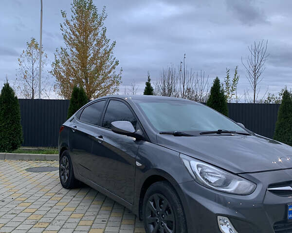 Серый Хендай Акцент, объемом двигателя 1.4 л и пробегом 110 тыс. км за 6950 $, фото 5 на Automoto.ua