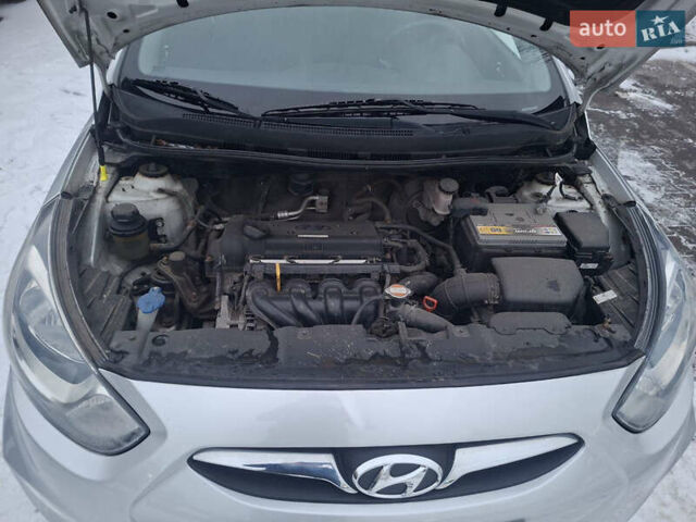 Сірий Хендай Акцент, об'ємом двигуна 1.6 л та пробігом 37 тис. км за 9650 $, фото 19 на Automoto.ua