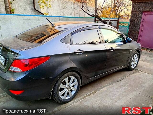 Сірий Хендай Акцент, об'ємом двигуна 1.4 л та пробігом 0 тис. км за 7000 $, фото 5 на Automoto.ua