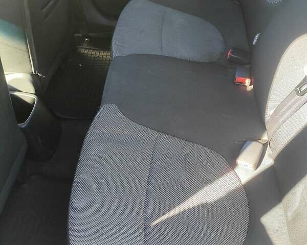 Сірий Хендай Акцент, об'ємом двигуна 1.4 л та пробігом 234 тис. км за 5100 $, фото 5 на Automoto.ua