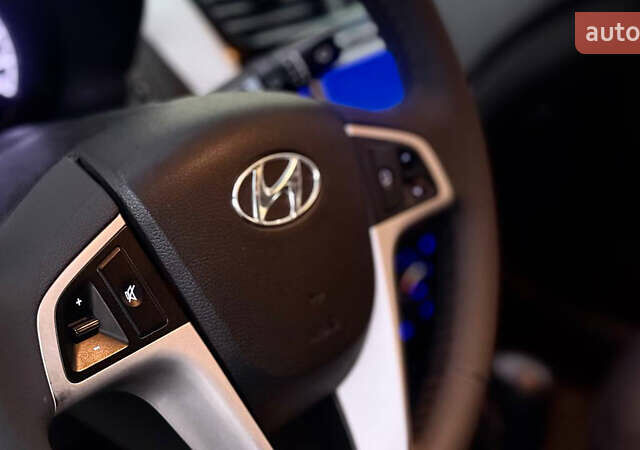 Серый Хендай Акцент, объемом двигателя 1.6 л и пробегом 124 тыс. км за 8500 $, фото 14 на Automoto.ua