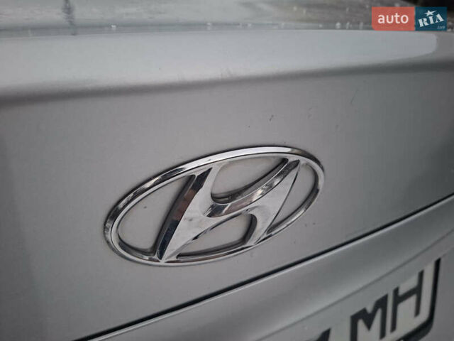 Сірий Хендай Акцент, об'ємом двигуна 1.6 л та пробігом 37 тис. км за 9650 $, фото 81 на Automoto.ua