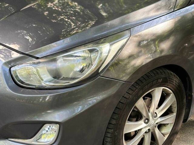 Сірий Хендай Акцент, об'ємом двигуна 1.6 л та пробігом 104 тис. км за 8300 $, фото 2 на Automoto.ua