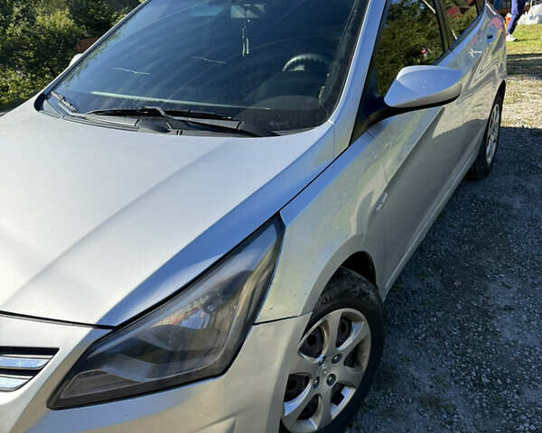 Сірий Хендай Акцент, об'ємом двигуна 1.4 л та пробігом 253 тис. км за 5250 $, фото 1 на Automoto.ua
