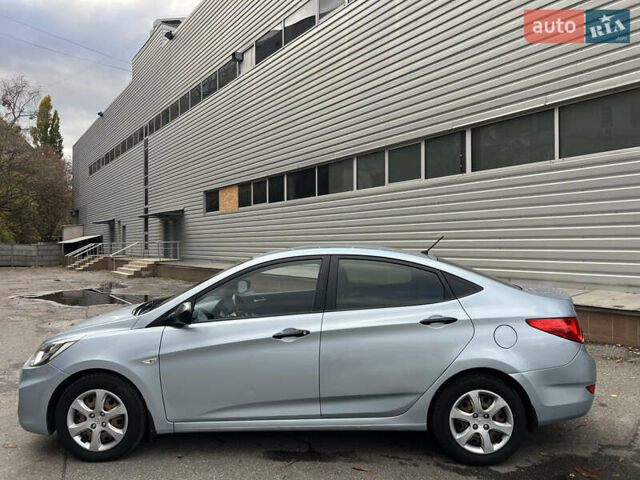 Хендай Акцент 2012 в Харькове на Automoto.ua Серый Хендай Акцент, объемом двигателя 1.4 л и пробегом 235 тыс. км за 5850 $, фото 8 на Automoto.ua