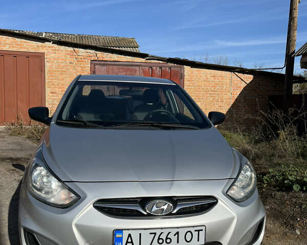 Сірий Хендай Акцент, об'ємом двигуна 1.4 л та пробігом 251 тис. км за 6200 $, фото 1 на Automoto.ua