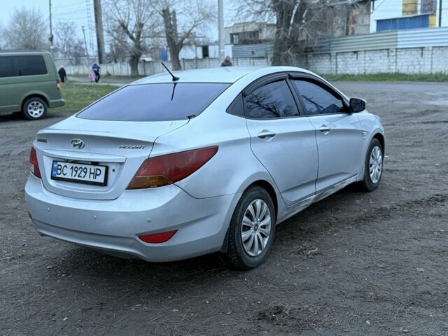 Сірий Хендай Акцент, об'ємом двигуна 1.6 л та пробігом 500 тис. км за 3099 $, фото 2 на Automoto.ua