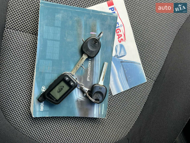 Хендай Акцент 2012 в Харькове на Automoto.ua Серый Хендай Акцент, объемом двигателя 1.4 л и пробегом 235 тыс. км за 5850 $, фото 17 на Automoto.ua