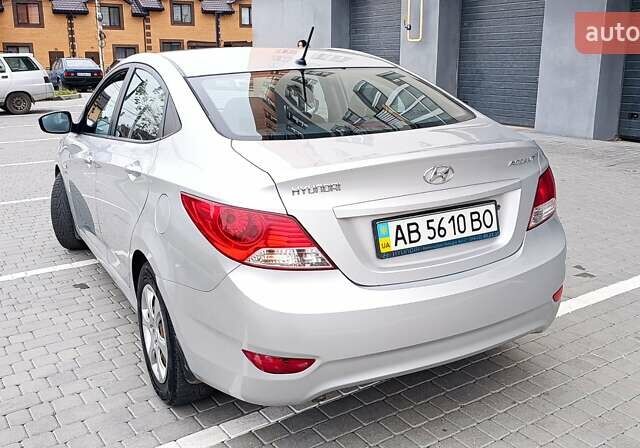 Серый Хендай Акцент, объемом двигателя 1.6 л и пробегом 152 тыс. км за 7300 $, фото 4 на Automoto.ua