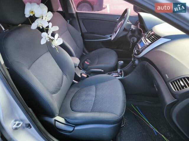 Серый Хендай Акцент, объемом двигателя 1.6 л и пробегом 152 тыс. км за 7699 $, фото 24 на Automoto.ua