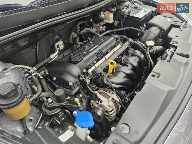 Серый Хендай Акцент, объемом двигателя 1.6 л и пробегом 90 тыс. км за 9650 $, фото 62 на Automoto.ua