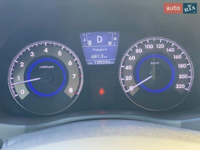 Серый Хендай Акцент, объемом двигателя 1.4 л и пробегом 128 тыс. км за 7990 $, фото 10 на Automoto.ua