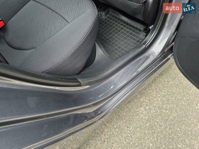Серый Хендай Акцент, объемом двигателя 1.6 л и пробегом 90 тыс. км за 9650 $, фото 47 на Automoto.ua