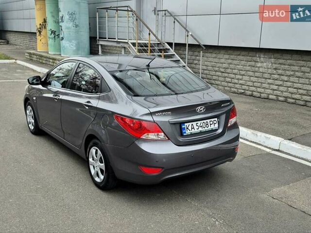 Серый Хендай Акцент, объемом двигателя 1.6 л и пробегом 90 тыс. км за 9650 $, фото 2 на Automoto.ua