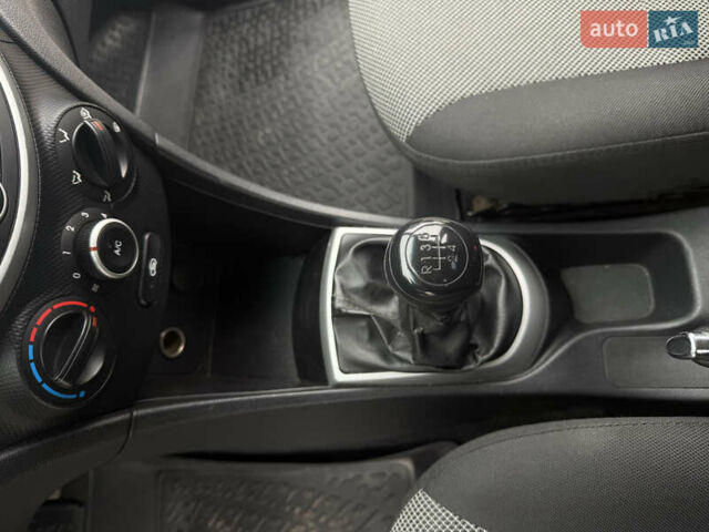 Серый Хендай Акцент, объемом двигателя 1.4 л и пробегом 230 тыс. км за 6500 $, фото 31 на Automoto.ua