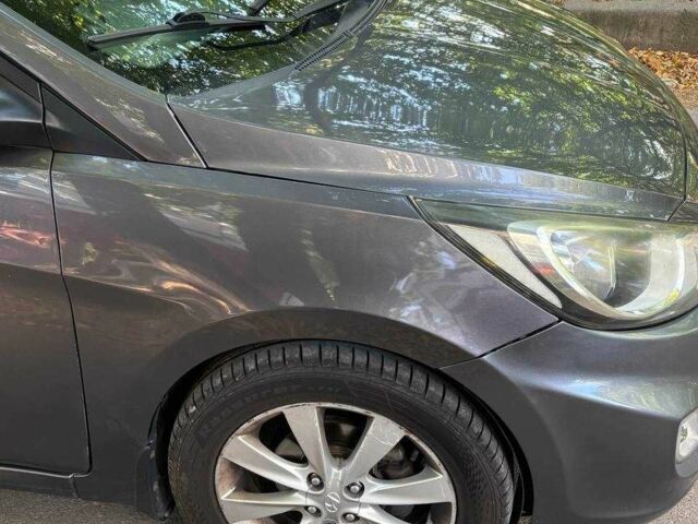 Сірий Хендай Акцент, об'ємом двигуна 1.6 л та пробігом 104 тис. км за 8300 $, фото 13 на Automoto.ua