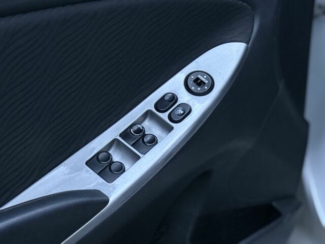 Сірий Хендай Акцент, об'ємом двигуна 1.6 л та пробігом 500 тис. км за 3099 $, фото 5 на Automoto.ua