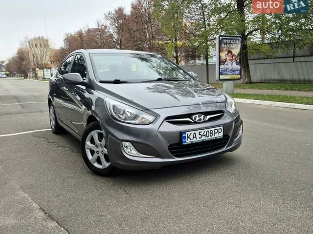 Серый Хендай Акцент, объемом двигателя 1.6 л и пробегом 90 тыс. км за 9650 $, фото 73 на Automoto.ua