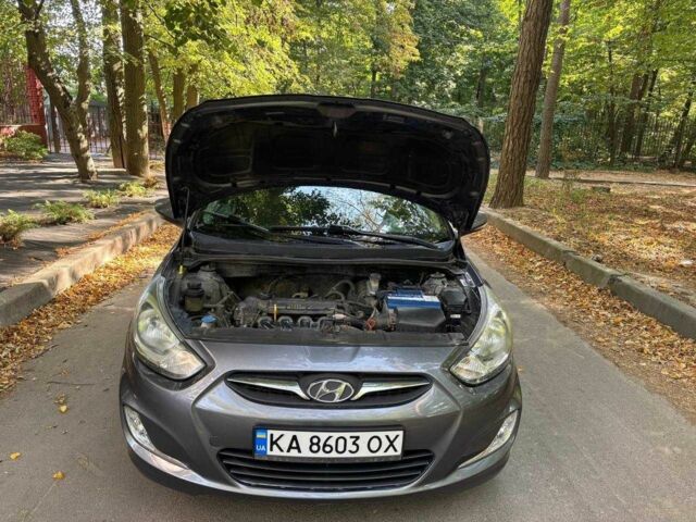 Сірий Хендай Акцент, об'ємом двигуна 1.6 л та пробігом 104 тис. км за 8300 $, фото 17 на Automoto.ua