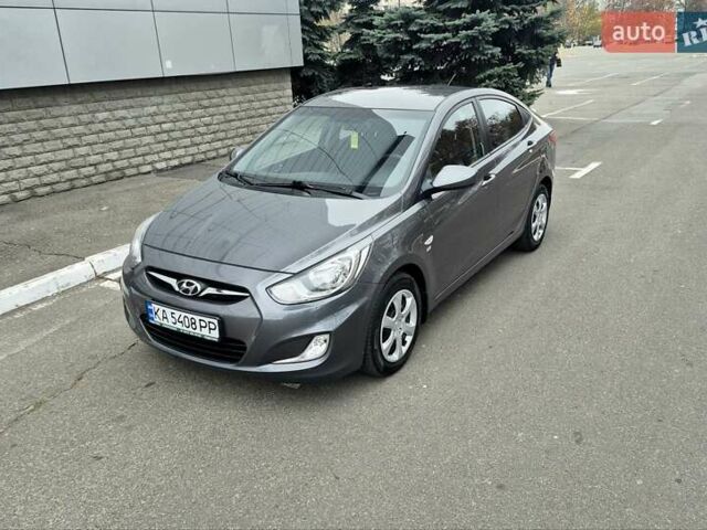 Серый Хендай Акцент, объемом двигателя 1.6 л и пробегом 90 тыс. км за 9650 $, фото 8 на Automoto.ua