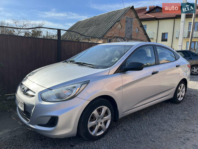 Сірий Хендай Акцент, об'ємом двигуна 1.4 л та пробігом 251 тис. км за 6200 $, фото 2 на Automoto.ua