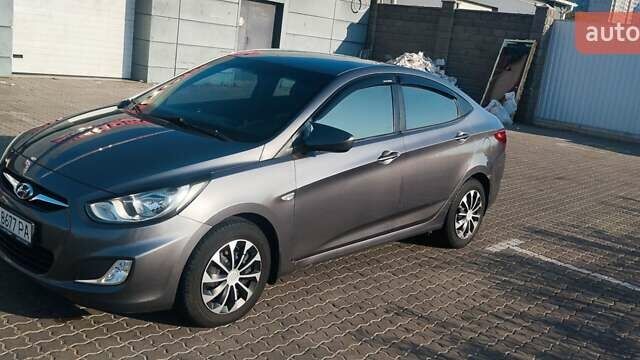 Сірий Хендай Акцент, об'ємом двигуна 1.6 л та пробігом 138 тис. км за 7700 $, фото 8 на Automoto.ua