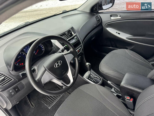 Серый Хендай Акцент, объемом двигателя 1.4 л и пробегом 208 тыс. км за 7800 $, фото 37 на Automoto.ua