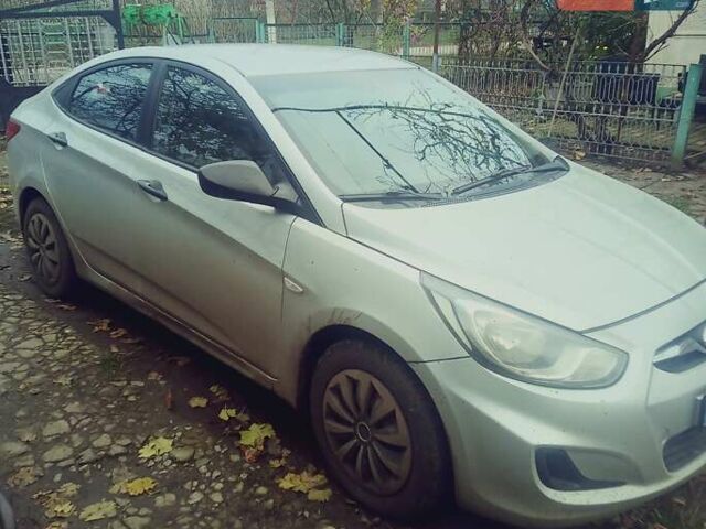 Серый Хендай Акцент, объемом двигателя 1.4 л и пробегом 173 тыс. км за 6500 $, фото 3 на Automoto.ua